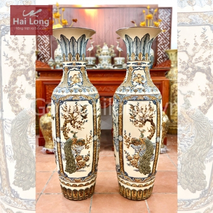 Lộc bình 1m6 tứ cảnh Tùng - Cúc - Trúc - Mai đắp nổi men trắng tràm