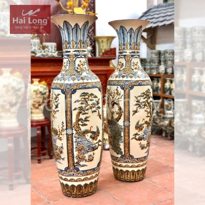 Lộc bình 1m6 tứ cảnh Tùng - Cúc - Trúc - Mai đắp nổi men trắng tràm